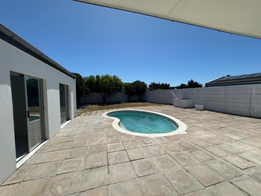 To Let 3 Bedroom Property for Rent in Milnerton Ridge Western Cape